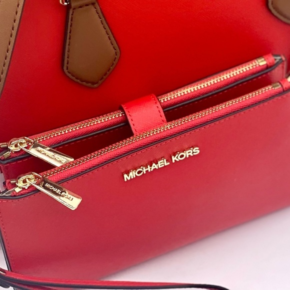 Michael Kors Large DoubleZip Wallet NWT
Wristlet Dark Sangria - Picture 5 of 10